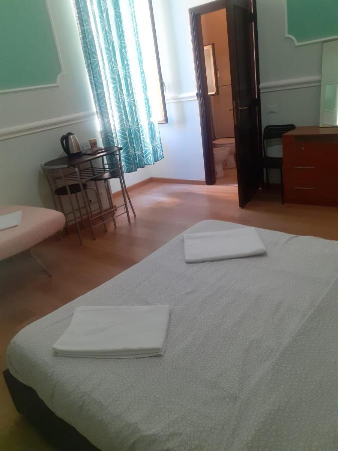 Hostel R.t. House's Rom